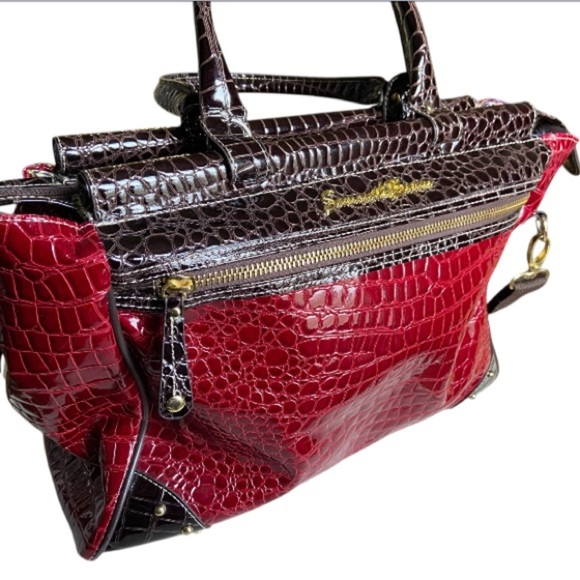 Samantha Brown Chic Burgundy Crocodile-Embossed Travel Bag - Picture 2 of 9